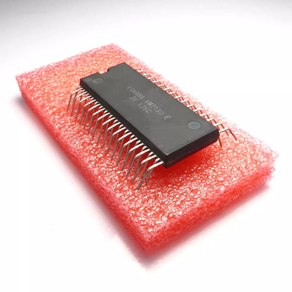 IC YM2130 FS30,200